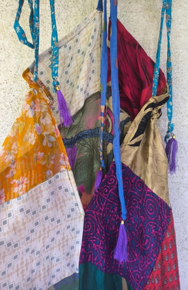 Patchwork maxi ruha - Image 9