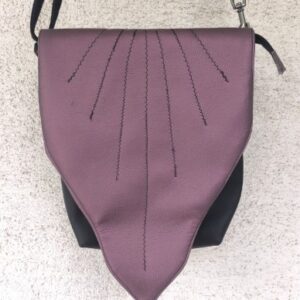 Szirom műbőr kistáska