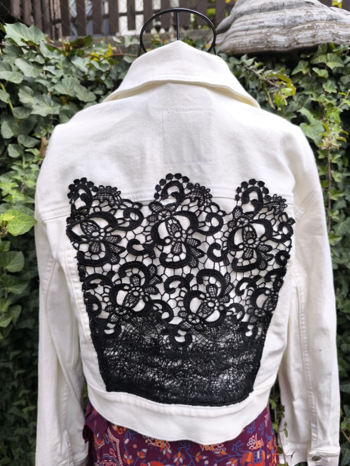 HFekete-fehér csipke farmer újrakabát M