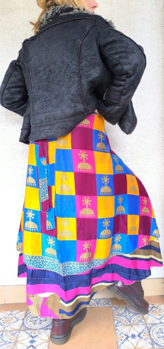 Szentély szári lapszoknya - Image 10