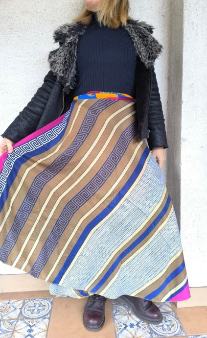 Szentély szári lapszoknya - Image 7