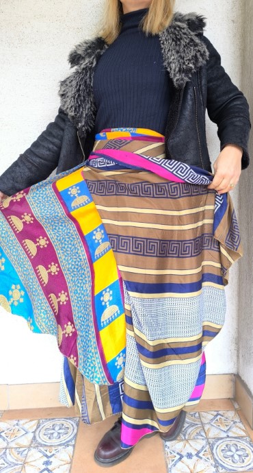 Szentély szári lapszoknya - Image 6