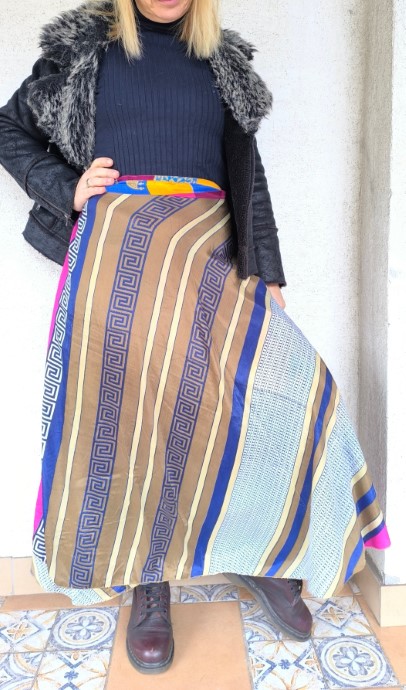 Szentély szári lapszoknya - Image 5