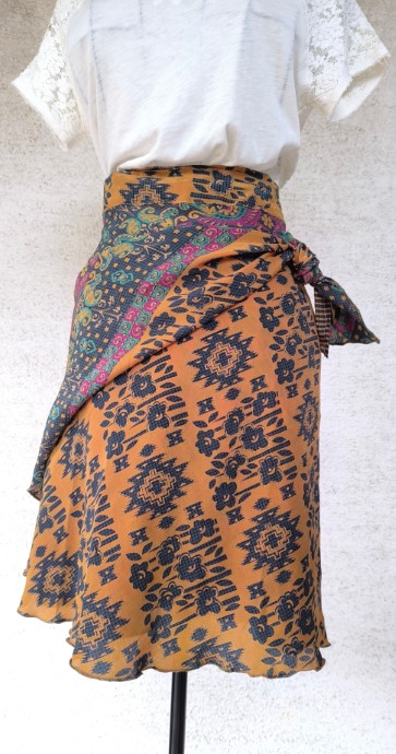 Kecskeszelidítő szári lapszoknya - Image 5