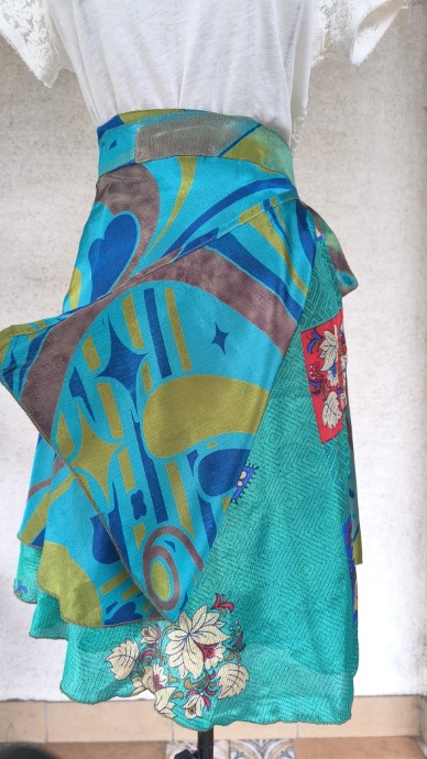 Örvény szári lapszoknya - Image 3