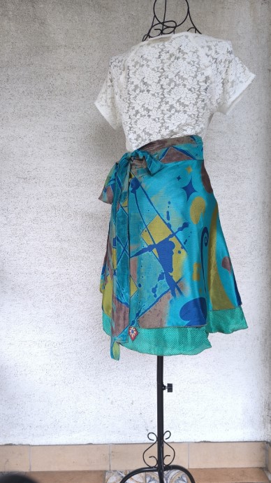 Örvény szári lapszoknya - Image 2