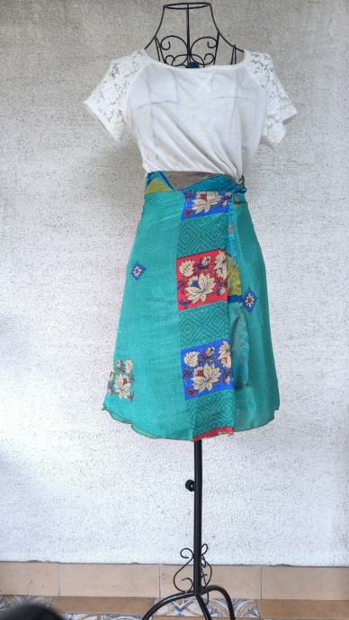 Örvény szári lapszoknya - Image 12